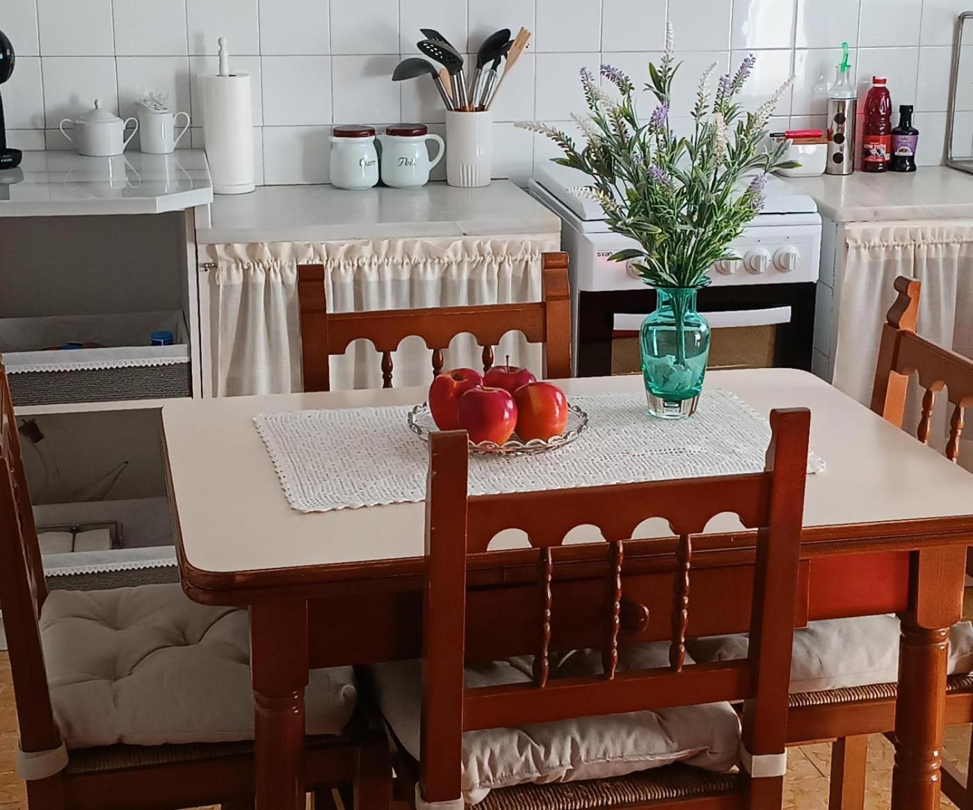 Cal Robert Apartment Penellas Luaran gambar